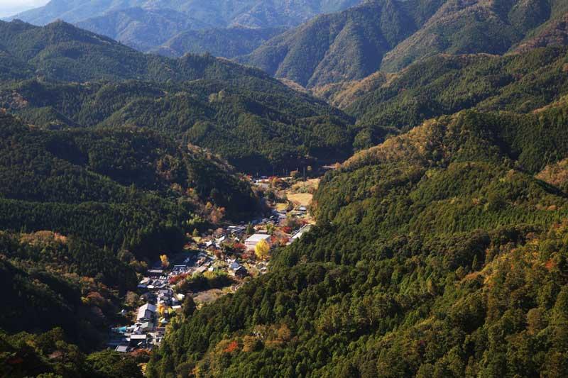 鳳来寺山