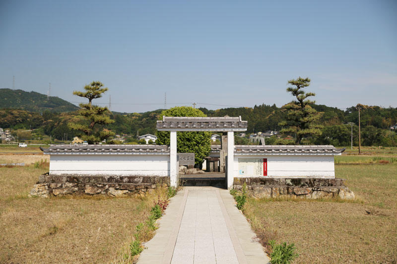 井伊共保公出生の井戸