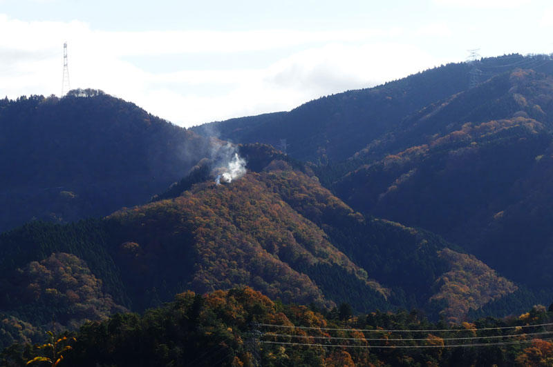 鎌刃城のろし