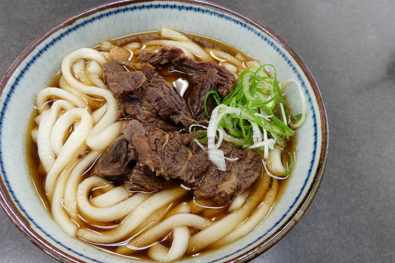 中村屋の馬肉うどん