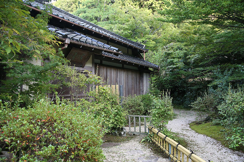 東行庵